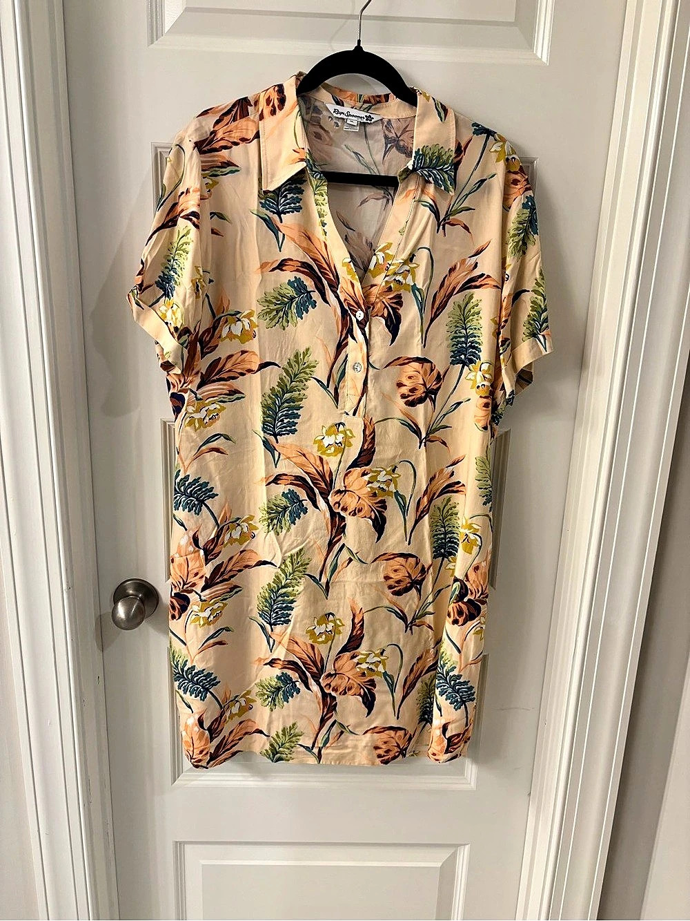 Reyn Spooner Floral Cotton Shirt in Beige & Orange Size XL
